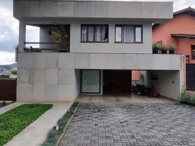 Casa com 380m² 4 quartos e 5 banheiros, à venda, no bairro Alphaville em Santana de Parnaíba