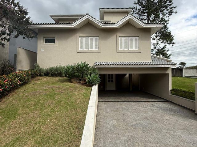 Casa com 360m² 4 quartos e 6 banheiros, à venda, no bairro Alphaville em Santana de Parnaíba