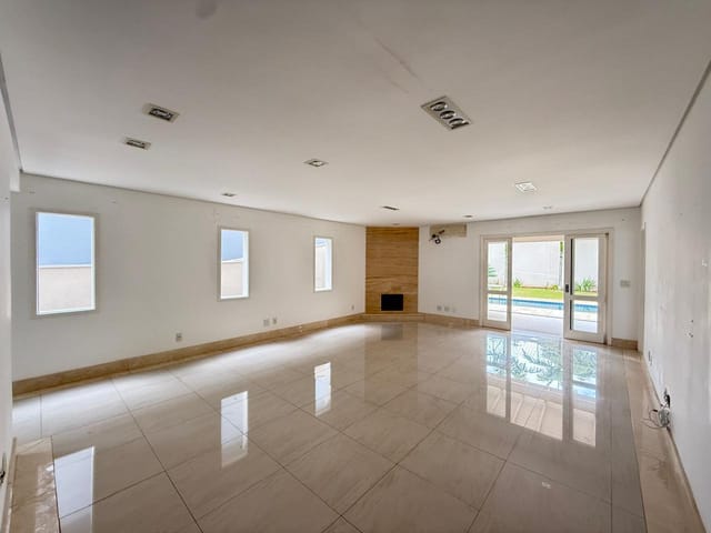 Casa com 360m² 4 quartos e 6 banheiros, à venda, no bairro Alphaville em Santana de Parnaíba