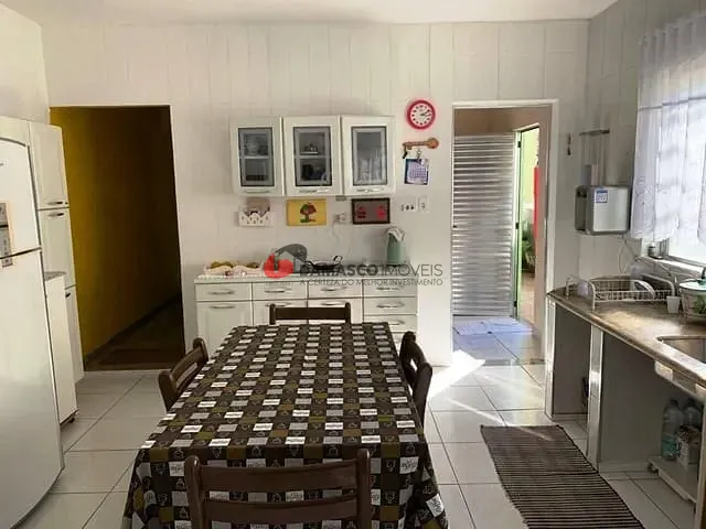 Casa com 144m² 3 quartos e 1 banheiro, à venda, no bairro Santa Paula em São Caetano do Sul