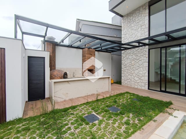 Casa 6 quartos e 8 banheiros, à venda, no bairro Recreio dos Bandeirantes em Rio de Janeiro