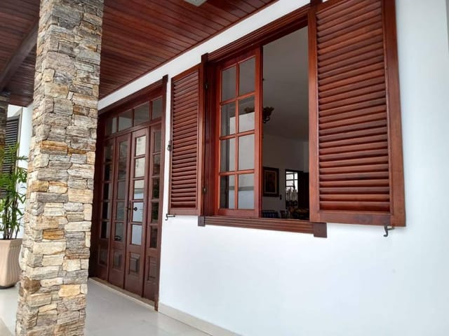 Casa 3 quartos e 2 banheiros, à venda, no bairro Parque Turf Club em Campos dos Goytacazes