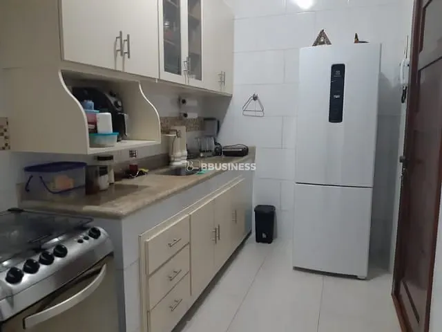 Casa 3 quartos e 2 banheiros, à venda, no bairro Parque Turf Club em Campos dos Goytacazes