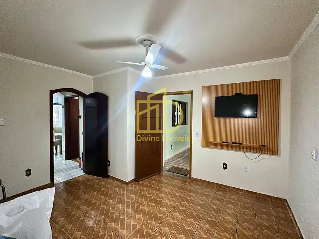Casa 2 quartos e 2 banheiros, à venda, no bairro Conjunto Habitacional Júlio de Mesquita Filho em Sorocaba