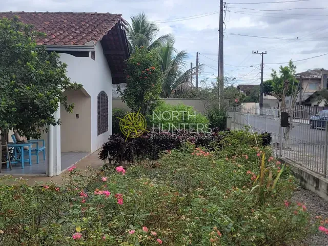 Casa com 170m² 3 quartos e 2 banheiros, à venda, no bairro Vila Nova em Joinville