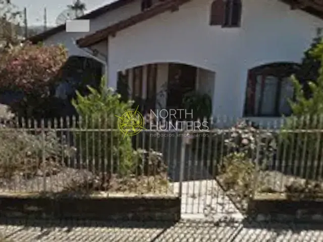 Casa com 170m² 3 quartos e 2 banheiros, à venda, no bairro Vila Nova em Joinville