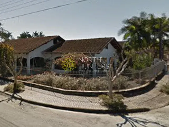 Casa com 170m² 3 quartos e 2 banheiros, à venda, no bairro Vila Nova em Joinville