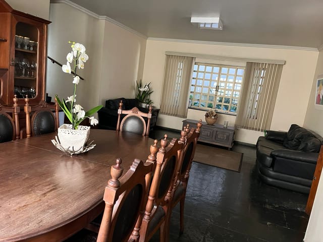 Casa 3 quartos e 2 banheiros, à venda, no bairro Jardim Alvorada em Cambé