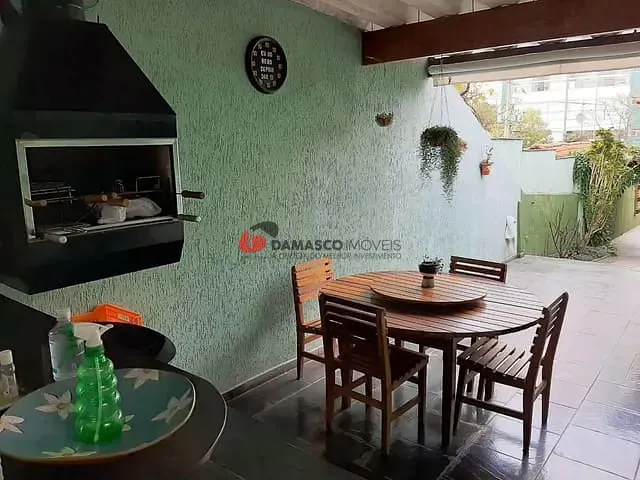 Casa com 181m² 3 quartos e 2 banheiros, à venda, no bairro Santa Maria em São Caetano do Sul