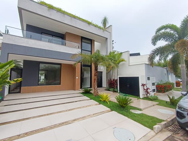 Casa 4 quartos e 6 banheiros, à venda, no bairro Recreio dos Bandeirantes em Rio de Janeiro