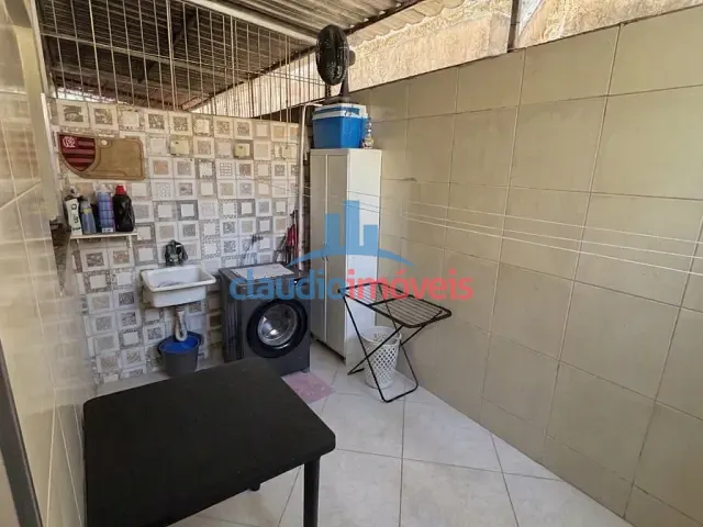 Casa com 232m² 2 quartos e 2 banheiros, à venda, no bairro Colônia Santo Antônio em Barra Mansa