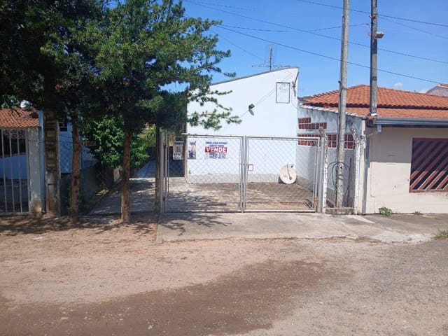 Casa 2 quartos e 1 banheiro, à venda, no bairro Santa Clara em Campinas