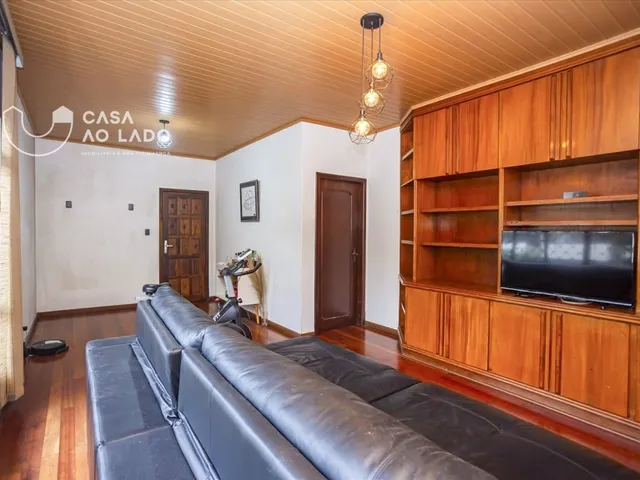 Casa 3 quartos e 3 banheiros, à venda, no bairro Jardim Botânico em Curitiba