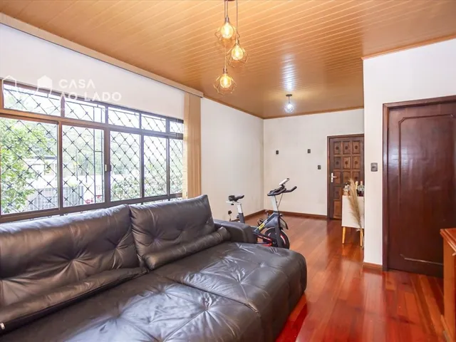 Casa 3 quartos e 3 banheiros, à venda, no bairro Jardim Botânico em Curitiba