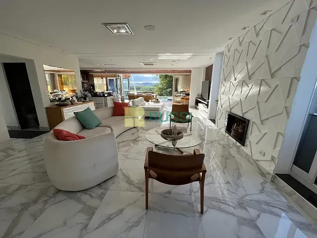 Casa com 450m² 5 quartos e 8 banheiros, à venda, no bairro Condomínio Residencial Jaguary em São José dos Campos