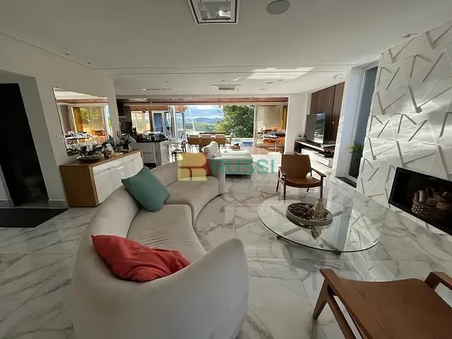 Casa com 450m² 5 quartos e 8 banheiros, à venda, no bairro Condomínio Residencial Jaguary em São José dos Campos