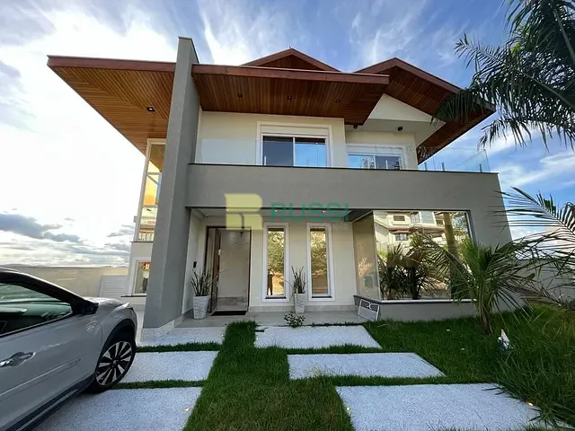 Casa com 450m² 5 quartos e 8 banheiros, à venda, no bairro Condomínio Residencial Jaguary em São José dos Campos