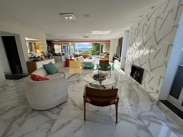 Casa com 450m² 5 quartos e 8 banheiros, à venda, no bairro Condomínio Residencial Jaguary em São José dos Campos