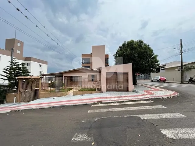 Casa 11 quartos e 4 banheiros, à venda, no bairro São Cristóvão em Chapecó