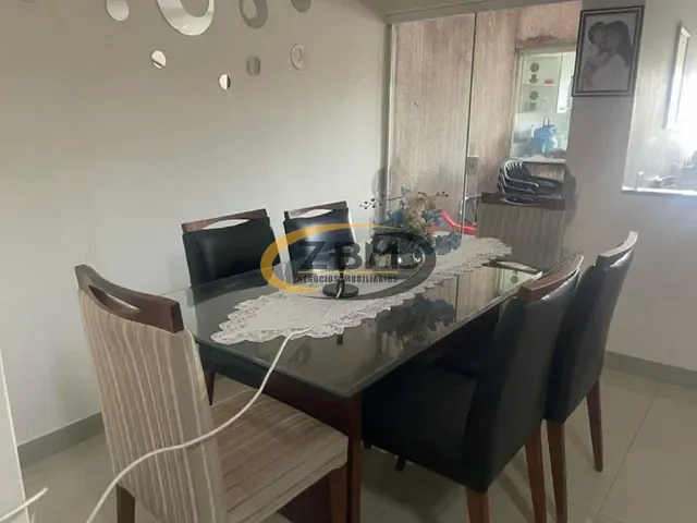Casa com 150m² 3 quartos e 3 banheiros, à venda, no bairro Portal de Versalhes 2 em Londrina