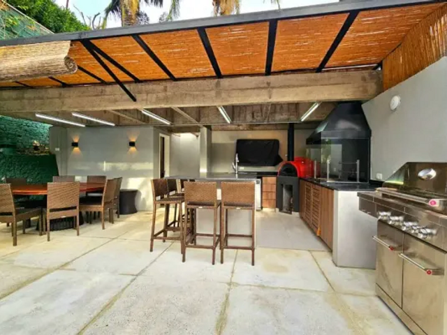 Casa com 384m² 3 quartos e 5 banheiros, à venda, no bairro Brooklin Paulista em São Paulo