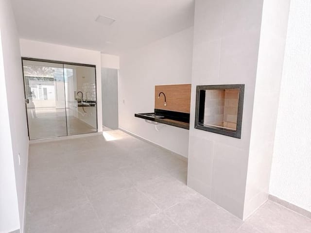 Casa com 150m² 3 quartos e 3 banheiros, à venda, no bairro Lagoa em Macaé
