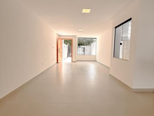 Casa com 150m² 3 quartos e 3 banheiros, à venda, no bairro Lagoa em Macaé