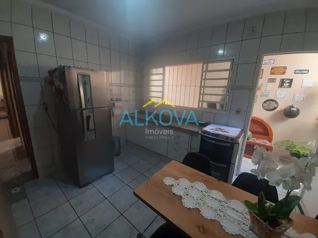 Casa 2 quartos e 2 banheiros, à venda, no bairro Parque Residencial Flamboyant em São José dos Campos