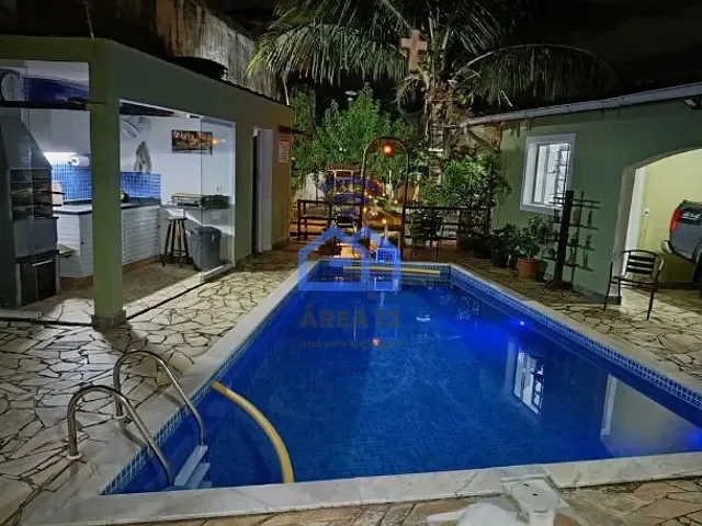Casa com 520m² 2 quartos e 2 banheiros, à venda, no bairro Morro do Algodão em Caraguatatuba