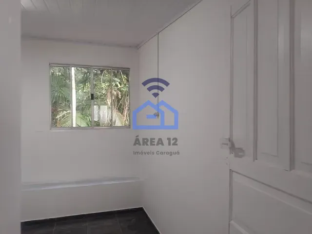 Casa com 520m² 2 quartos e 2 banheiros, à venda, no bairro Morro do Algodão em Caraguatatuba