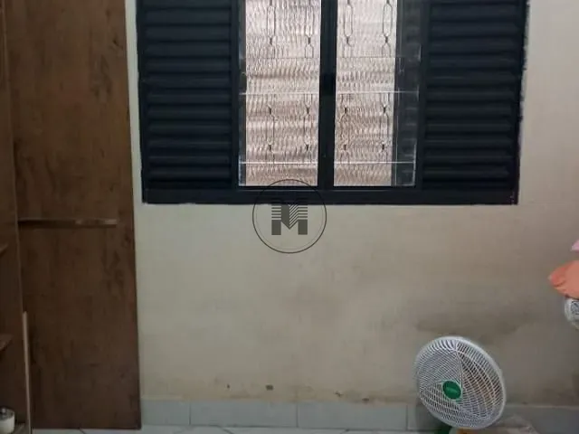 Casa com 270m² 4 quartos e 2 banheiros, à venda, no bairro São Dimas em Guaratinguetá