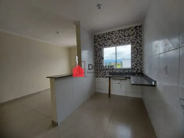 Casa com 130m², à venda, no bairro Conjunto Habitacional Terra dos Ipês W em Pindamonhangaba