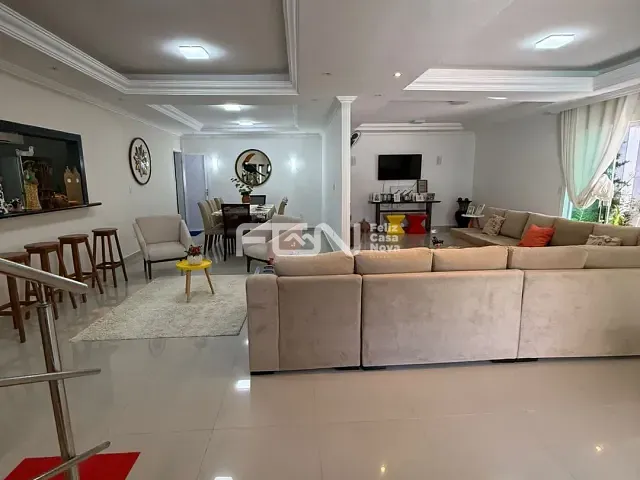 Casa com 739m² 5 quartos e 2 banheiros, à venda ou para alugar, no bairro Arembepe (Abrantes) em Camaçari