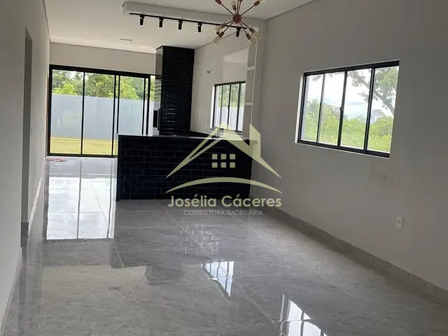 Casa com 300m² 3 quartos e 3 banheiros, à venda, no bairro Água Fria em Chapada dos Guimarães