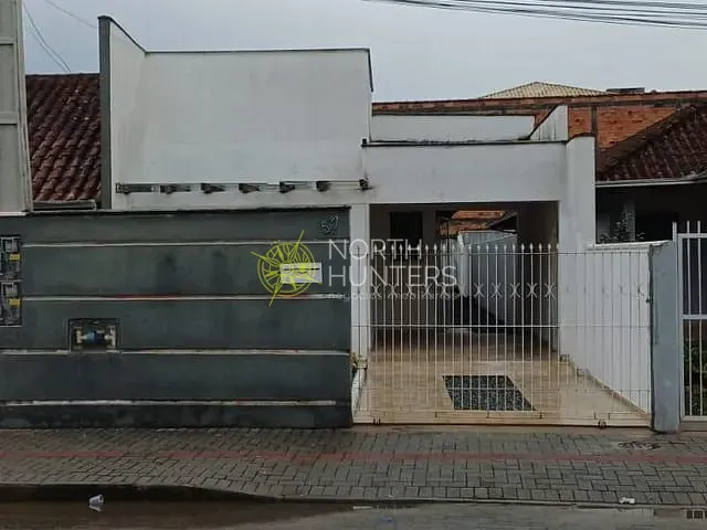 Casa com 183m² 3 quartos e 1 banheiro, à venda, no bairro Guanabara em Joinville