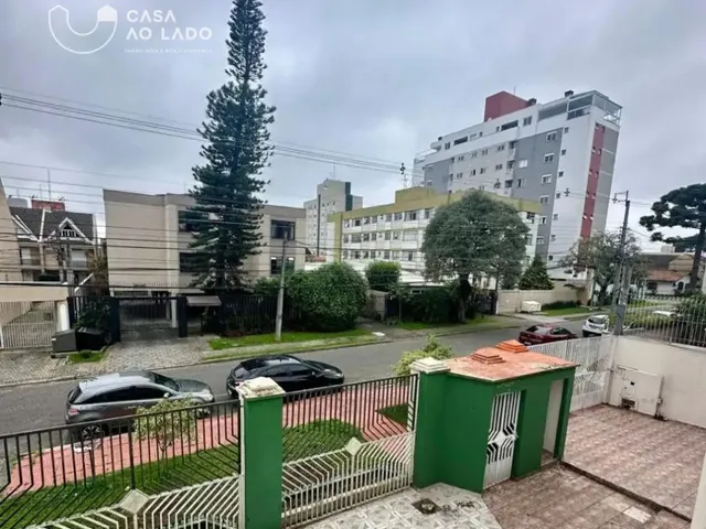 Casa com 850m² 7 quartos e 5 banheiros, à venda, no bairro Bacacheri em Curitiba