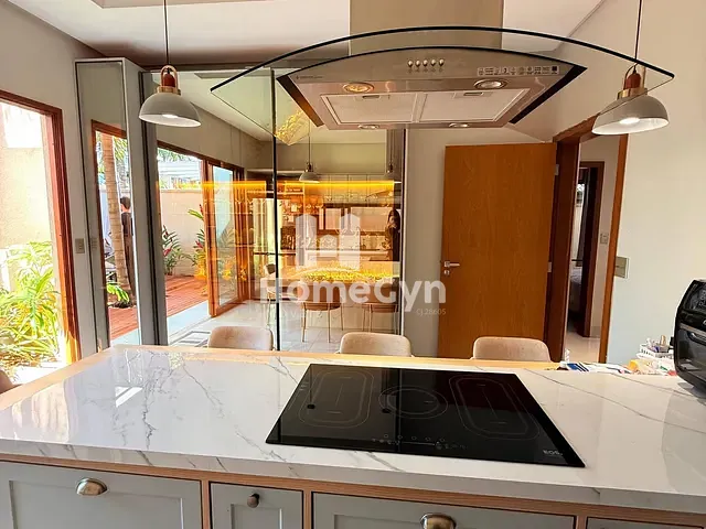 Casa com 565m² 4 quartos e 6 banheiros, para alugar, no bairro Residencial Goiânia Golfe Clube em Goiânia
