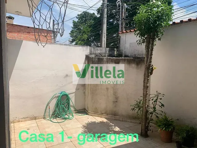 Casa 8 quartos e 3 banheiros, à venda, no bairro Vila Júlia em Poá
