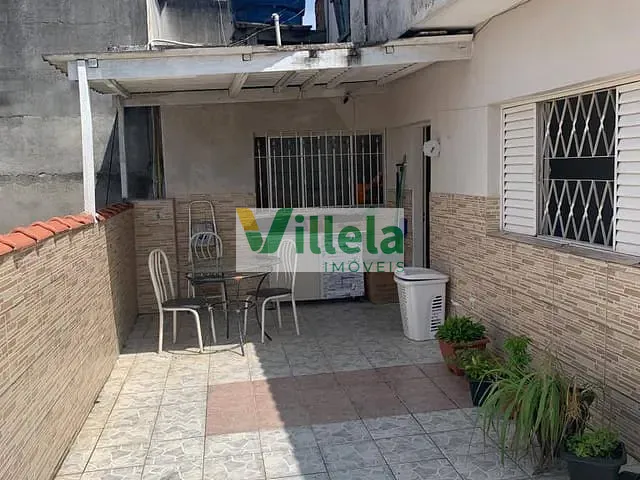 Casa 8 quartos e 3 banheiros, à venda, no bairro Vila Júlia em Poá