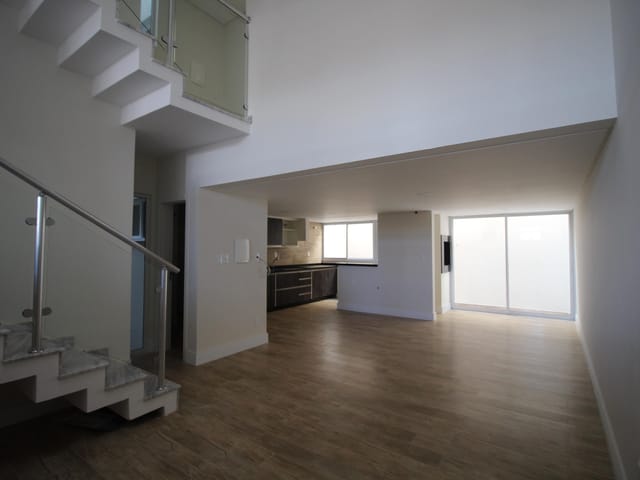 Casa com 286m² 3 quartos e 4 banheiros, à venda, no bairro Estrela em Ponta Grossa