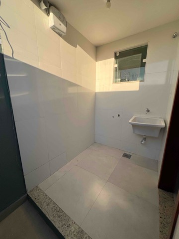 Casa 2 quartos e 2 banheiros, à venda, no bairro riviera em Campos dos Goytacazes