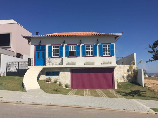 Casa com 495m² 3 quartos e 3 banheiros, à venda, no bairro Condomínio Residencial Alphaville em São José dos Campos