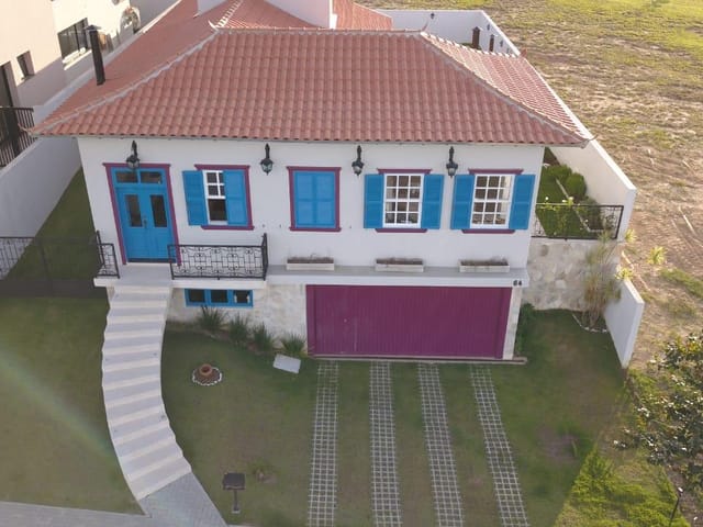 Casa com 495m² 3 quartos e 3 banheiros, à venda, no bairro Condomínio Residencial Alphaville em São José dos Campos