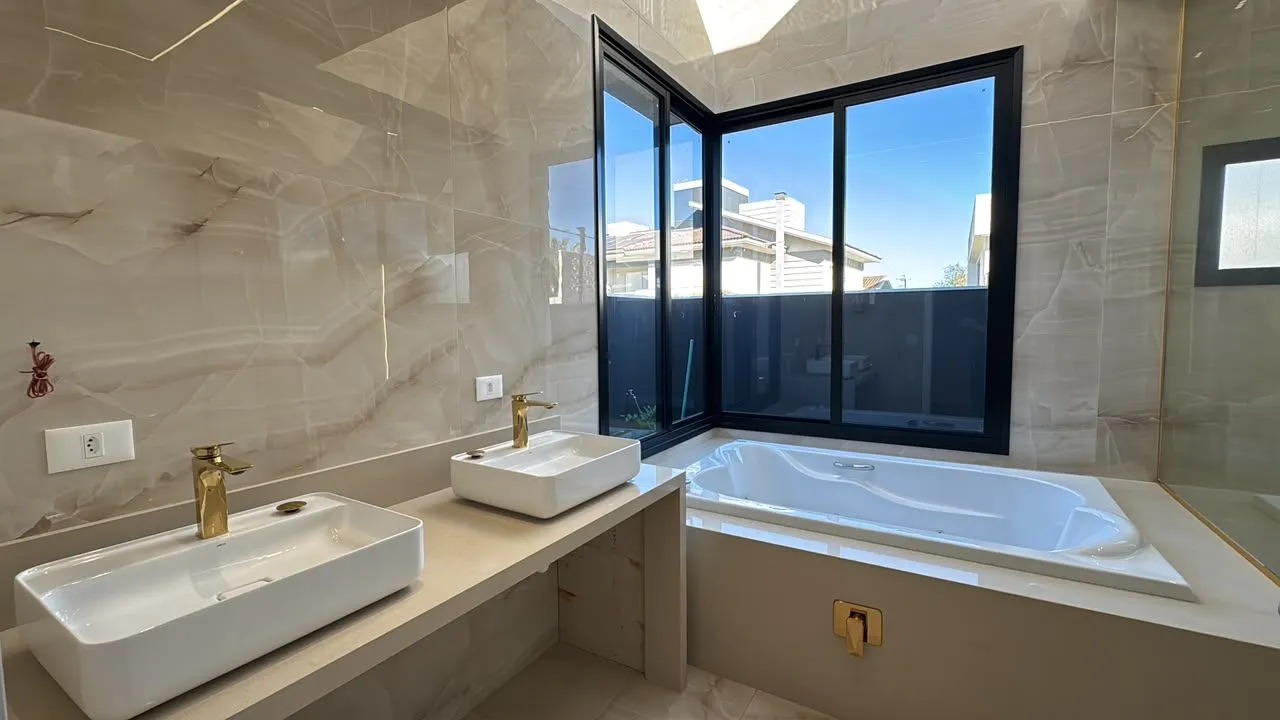 Casa, 4 quartos, 377 m² - Foto 40