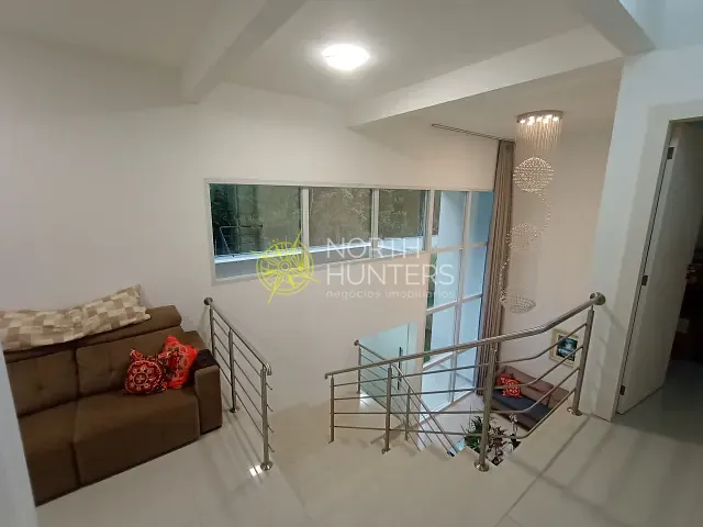 Casa com 2587m² 3 quartos e 4 banheiros, à venda, no bairro Cachoeira do Bom Jesus em Florianópolis