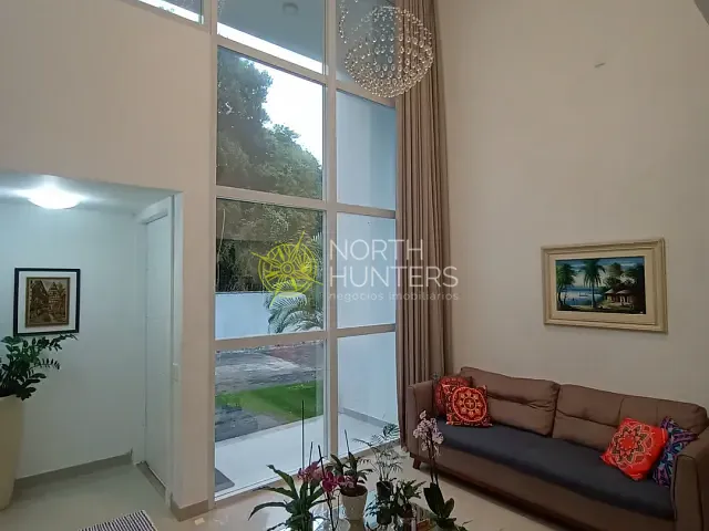 Casa com 2587m² 3 quartos e 4 banheiros, à venda, no bairro Cachoeira do Bom Jesus em Florianópolis