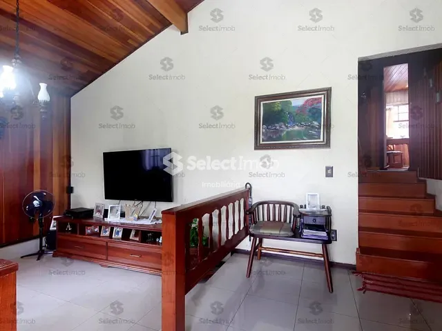 Casa com 527m² 3 quartos e 3 banheiros, à venda, no bairro Santa Luzia em Ribeirão Pires