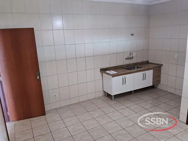 Casa 2 quartos e 1 banheiro, para alugar, no bairro Jardim Bela Vista em Nova Odessa