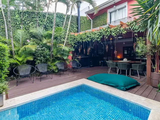 Casa com 360m² 4 quartos e 6 banheiros, à venda, no bairro Jardim Paulistano em São Paulo