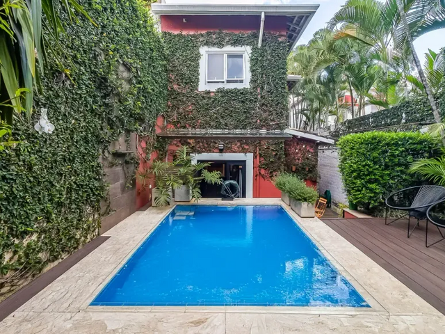 Casa com 360m² 4 quartos e 6 banheiros, à venda, no bairro Jardim Paulistano em São Paulo